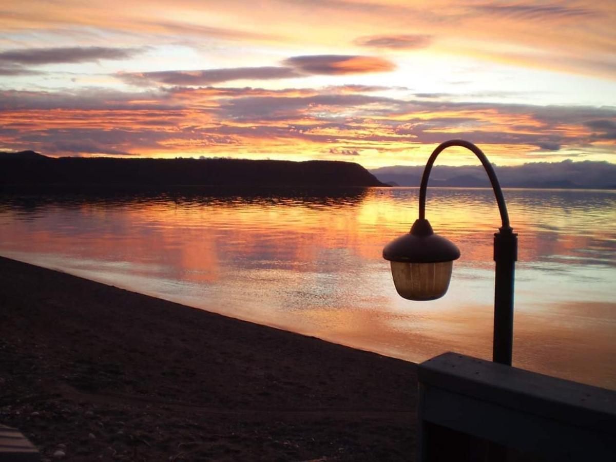 Waitahanui Lodge Luaran gambar